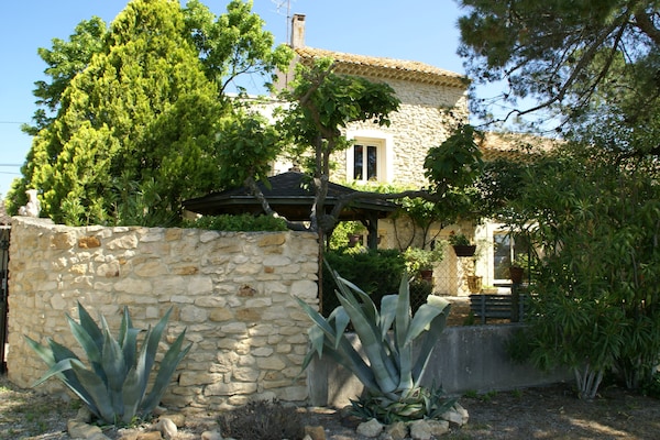 Foto van Vakantiehuis in Provence met Zwembad & Tennis - Vakantiehuis in Piolenc - ExteriorSummer
