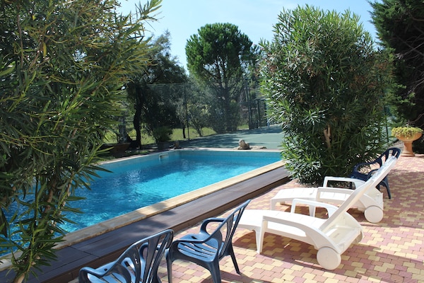 Foto van Vakantiehuis in Provence met Zwembad & Tennis - Vakantiehuis in Piolenc - PoolOfHouse