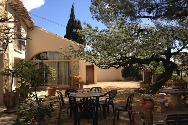 Foto van Vakantiehuis in Provence met Zwembad & Tennis - Vakantiehuis in Piolenc - GardenSummer