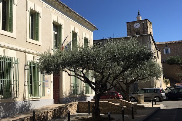 Foto van Vakantiehuis in Provence met Zwembad & Tennis - Vakantiehuis in Piolenc - AreaSummer5KM