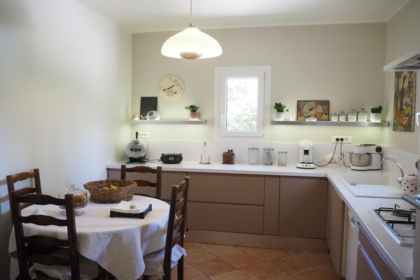 Foto van Vakantiehuis in Villes-sur-Auzon met Zwembad - Vakantiehuis in Villes sur Auzon - Kitchen