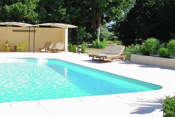 Foto van Landgoed met gedeeld zwembad en jeu de - Vakantiehuis in Valréas - PoolOfHouse