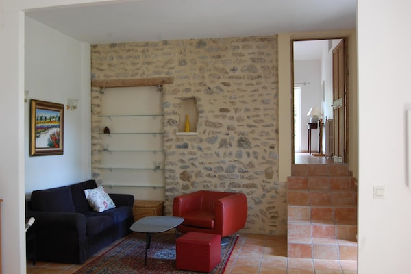 Foto van Veertienpersoons Valréas Vakantiehuis - Vakantiehuis in Valréas - LivingRoom