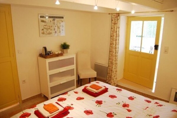 Foto van Veertienpersoons Valréas Vakantiehuis - Vakantiehuis in Valréas - BedRoom