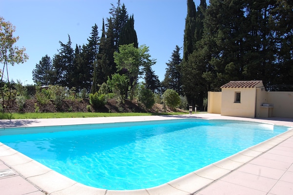 Foto van Veertienpersoons Valréas Vakantiehuis - Vakantiehuis in Valréas - PoolOfHouse