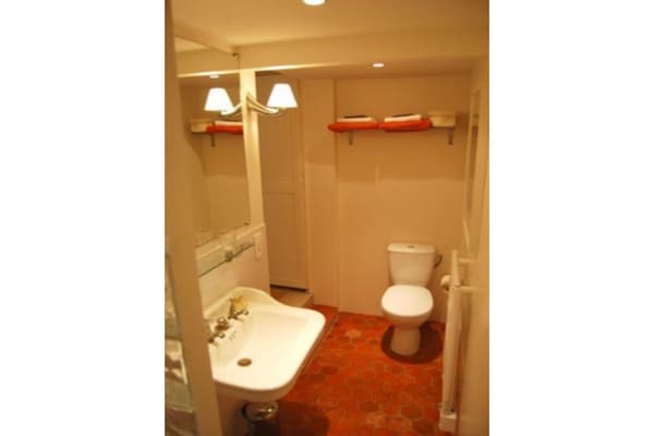 Foto van Veertienpersoons Valréas Vakantiehuis - Vakantiehuis in Valréas - BathRoom