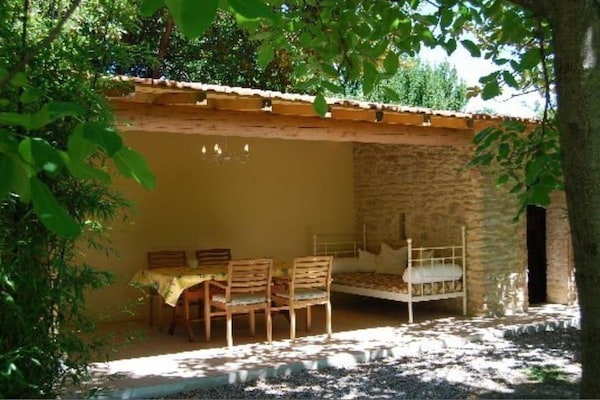 Foto van Veertienpersoons Valréas Vakantiehuis - Vakantiehuis in Valréas - TerraceBalcony