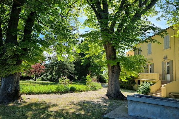 Foto van Veertienpersoons Valréas Vakantiehuis - Vakantiehuis in Valréas - AreaSummer1KM