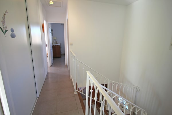 Foto van Prachtig vakantiehuis met privézwembad - Vakantiehuis in Sérignan-Du-Comtat - Landing