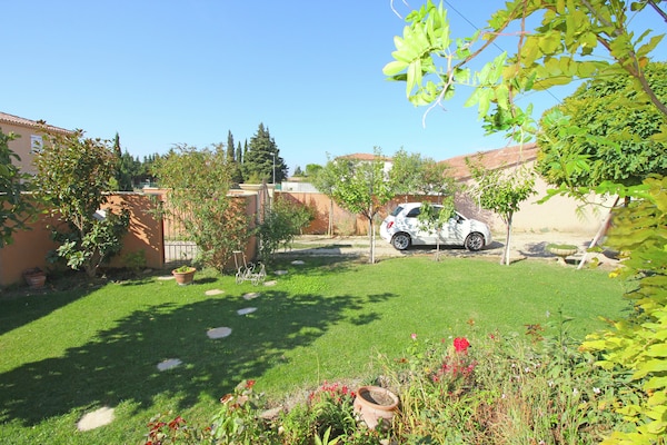 Foto van Prachtig vakantiehuis met privézwembad - Vakantiehuis in Sérignan-Du-Comtat - GardenSummer