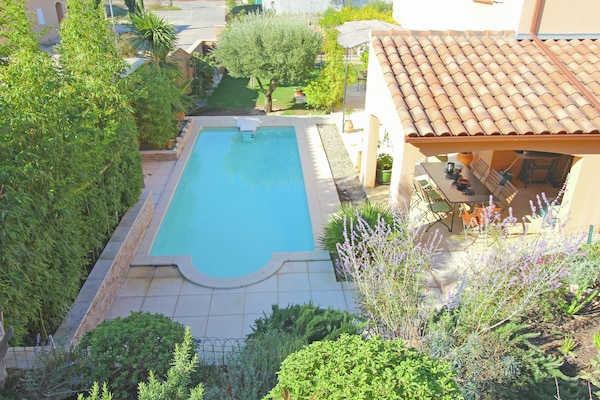 Foto van Prachtig vakantiehuis met privézwembad - Vakantiehuis in Sérignan-Du-Comtat - PoolOfHouse