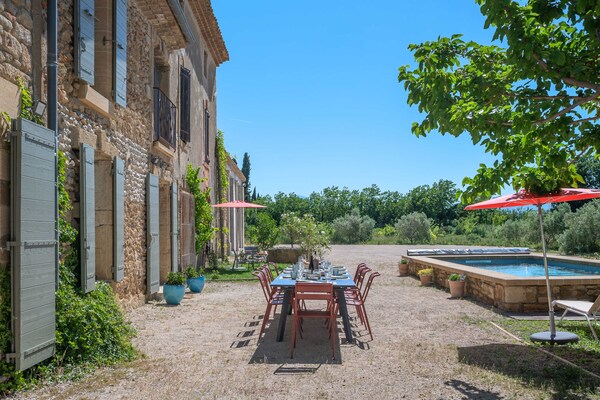 Foto van Landgoed met 5 slaapkamers nabij Rhône-wijngaarden - BathRoom