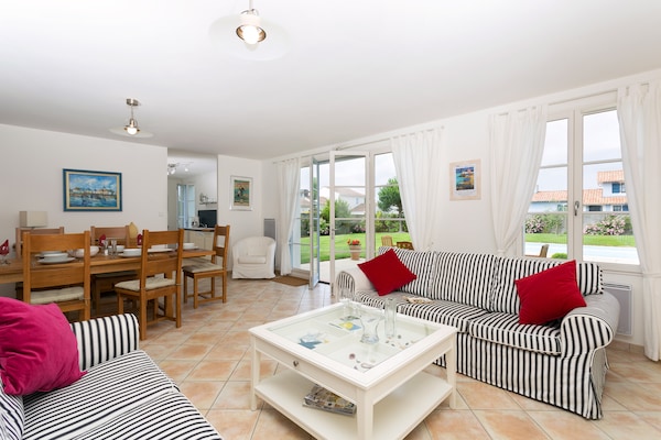 Foto van Serene villa in de Loirevallei - Vakantiehuis in L aiguillon sur vie - LivingRoom