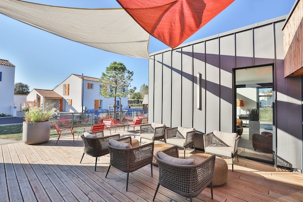 Foto van Schilderachtige duplex-oase voor 6 personen - Vakantiehuis in Les Sables-d'Olonne - TerraceBalcony