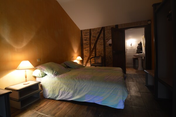 Foto van Vakantiehuis in Thurageau met Privézwembad - Vakantiehuis in Lencloître - BedRoom