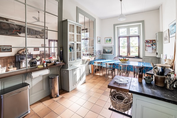 Foto van Stationhuis in Liglet met Privézwembad - Vakantiehuis in Liglet - Kitchen