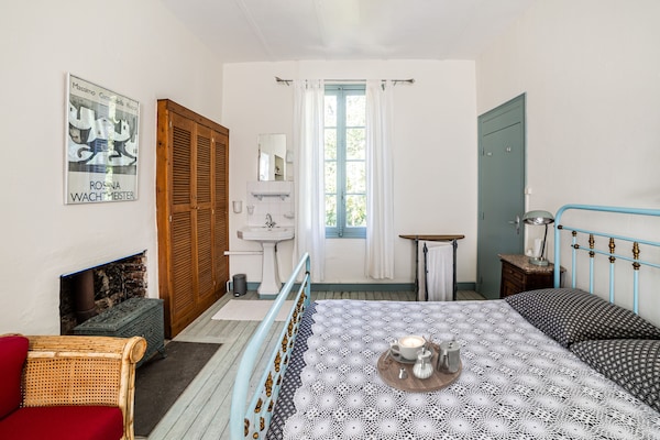 Foto van Stationhuis in Liglet met Privézwembad - Vakantiehuis in Liglet - BedRoom