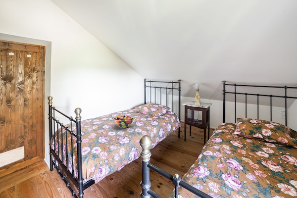 Foto van Stationhuis in Liglet met Privézwembad - Vakantiehuis in Liglet - BedRoom