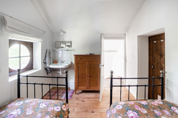 Foto van Stationhuis in Liglet met Privézwembad - Vakantiehuis in Liglet - BedRoom