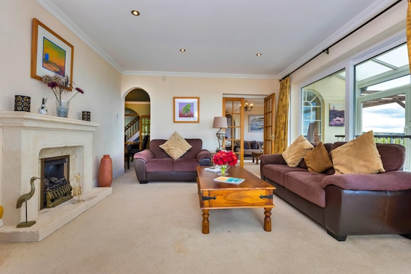 Foto van Landhuis met uitzicht op de oceaan en jacuzzi - Vakantiehuis in Torquay - LivingRoom