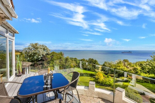 Foto van Landhuis met uitzicht op de oceaan en jacuzzi - Vakantiehuis in Torquay - TerraceBalcony