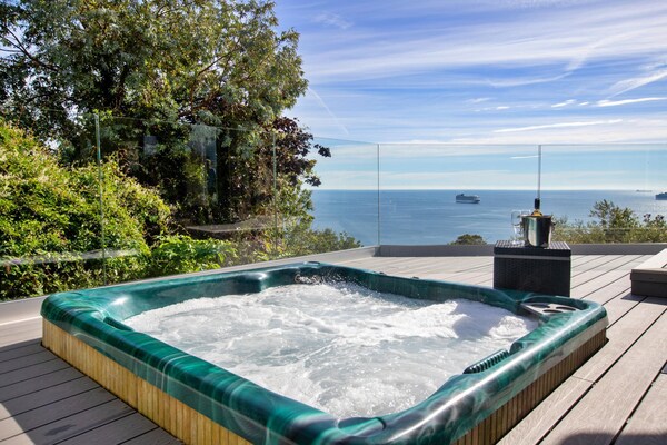 Foto van Landhuis met uitzicht op de oceaan en jacuzzi - Vakantiehuis in Torquay - Wellness