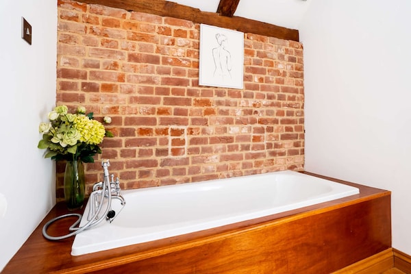 Foto van Luxe villa met sauna en bubbelbad - Vakantiehuis in Bradwell - BathRoom