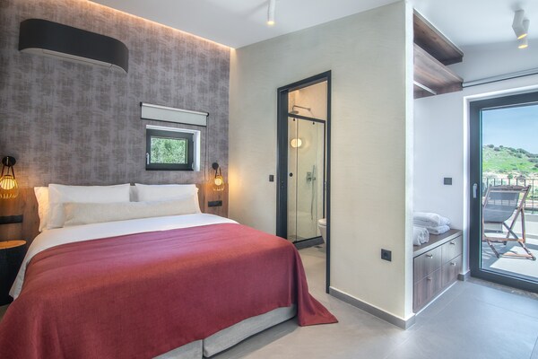 Foto van Villa in Souda met Zwembad en Strand dichtbij - Vakantiehuis in Plakias - BedRoom