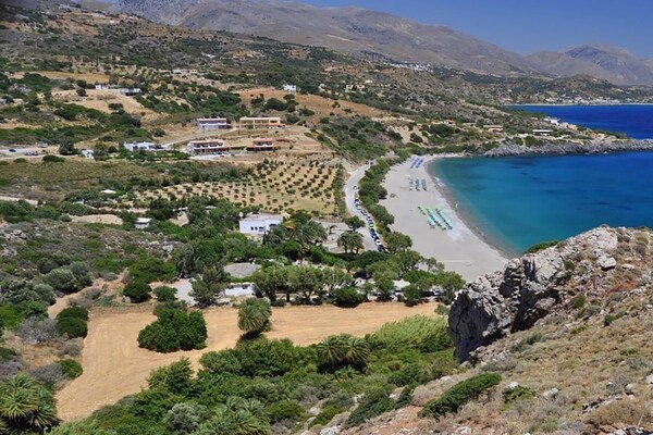 Foto van Villa in Souda met Zwembad en Strand dichtbij - Vakantiehuis in Plakias - AreaSummer5KM