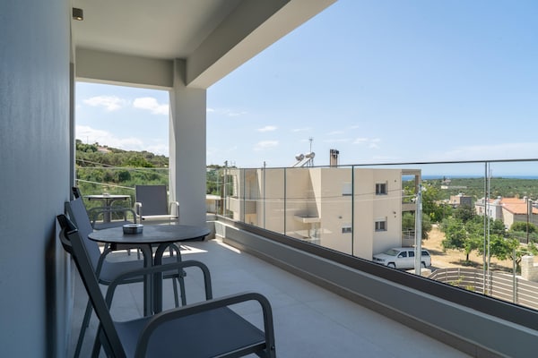 Foto van Villa op Kreta met Uitzicht en Zwembad - Vakantiehuis in Rethymno - TerraceBalcony