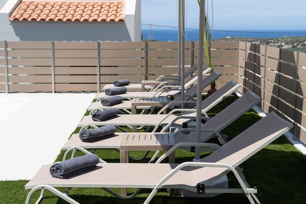 Foto van Villa op Kreta met Uitzicht en Zwembad - Vakantiehuis in Rethymno - Facilities