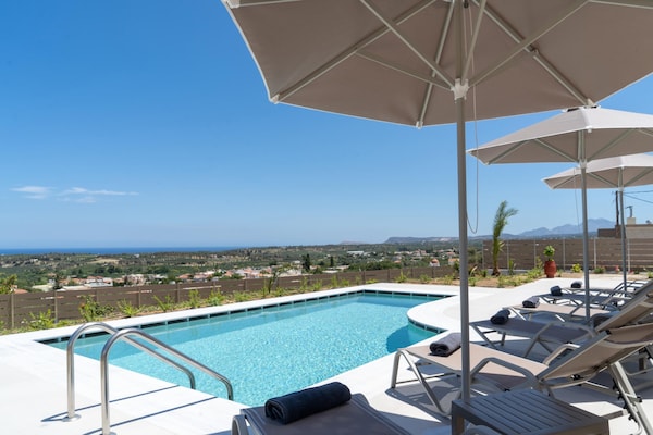 Foto van Villa op Kreta met Zeezicht en Zwembad - Vakantiehuis in Rethymno - PoolOfHouse