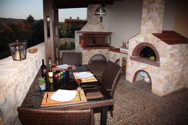 Foto van Villa in Skouloufia met zwembad en uitzicht - Vakantiehuis in Rethymno - TerraceBalcony