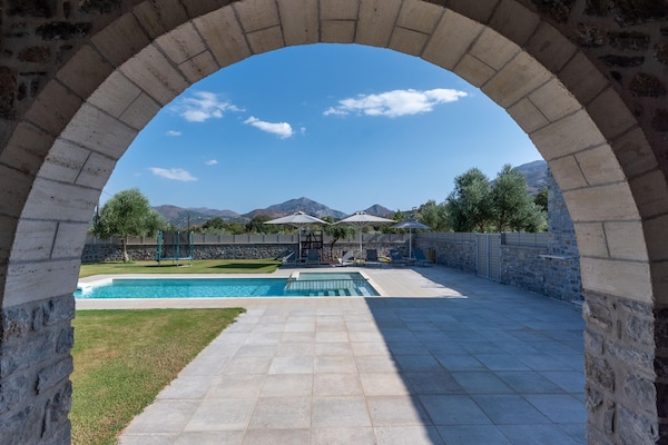 Foto van Charmante familievilla met zwembad in Koxare - Vakantiehuis in Rethymno - PoolOfHouse