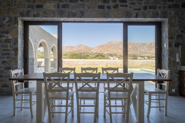 Foto van Charmante familievilla met zwembad in Koxare - Vakantiehuis in Rethymno - DiningRoom