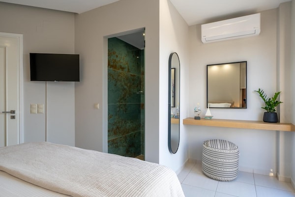 Foto van Dimitra Villa met zwembad - Vakantiehuis in Chromonastiri - BedRoom