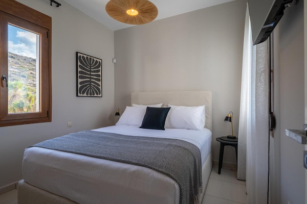 Foto van Dimitra Villa met zwembad - Vakantiehuis in Chromonastiri - BedRoom