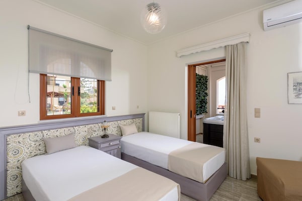 Foto van Villa in Rethymno met Zwembad en Jacuzzi - Vakantiehuis in Rethymno - BedRoom