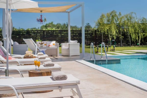 Foto van Villa op Zakynthos met zwembad bij Tsilivi - Vakantiehuis in Vanato - PoolOfHouse