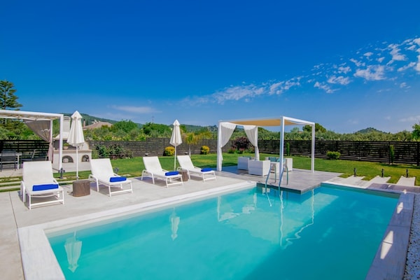 Foto van Villa op Zakynthos met zwembad bij Tsilivi - Vakantiehuis in Vanato - PoolOfHouse