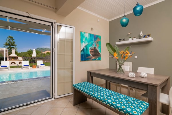 Foto van Villa op Zakynthos met zwembad bij Tsilivi - Vakantiehuis in Vanato - DiningRoom