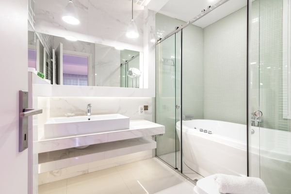 Foto van Villa op Zante met privézwembad en zeezicht - Vakantiehuis in Tragaki - BathRoom