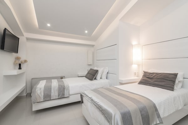 Foto van Villa op Zante met privézwembad en zeezicht - Vakantiehuis in Tragaki - BedRoom