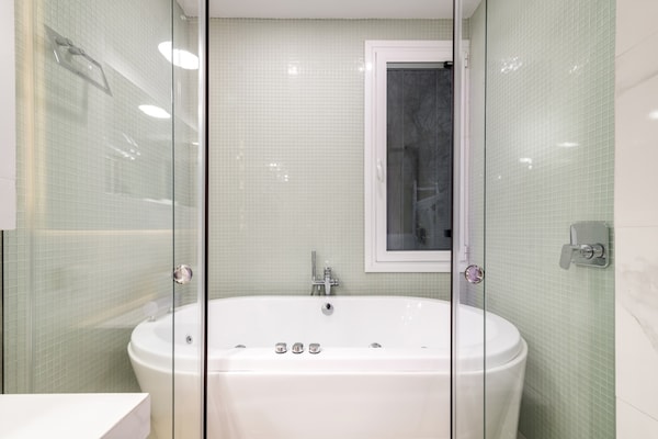 Foto van Villa op Zante met privézwembad en zeezicht - Vakantiehuis in Tragaki - BathRoom