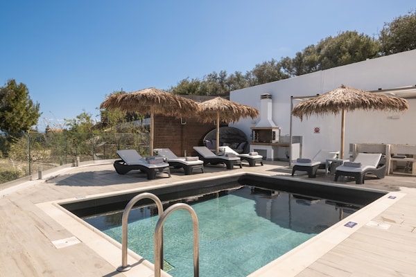 Foto van Villa op Zante met privézwembad en zeezicht - Vakantiehuis in Tragaki - PoolOfHouse