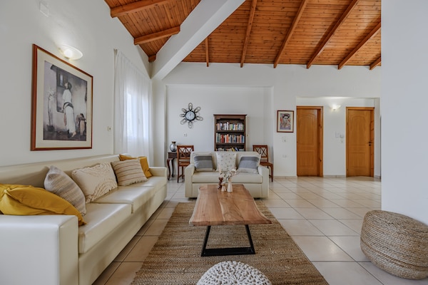 Foto van Villa in Episkopi bij Karteros Strand - Vakantiehuis in Episkopi - LivingRoom