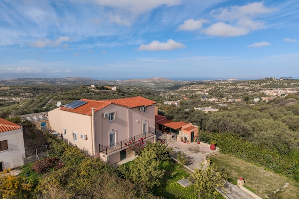 Foto van Villa in Episkopi bij Karteros Strand - Vakantiehuis in Episkopi - Outdoor