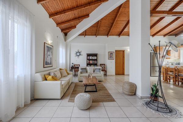 Foto van Villa in Episkopi bij Karteros Strand - Vakantiehuis in Episkopi - LivingRoom