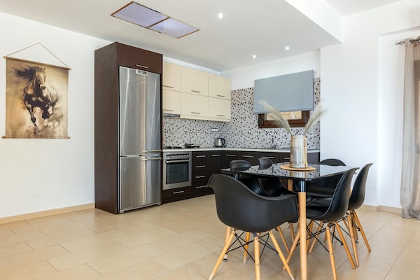 Foto van Villa met zeezicht op Kreta voor 6 personen - Vakantiehuis in Tris Ekklisies - DiningRoom