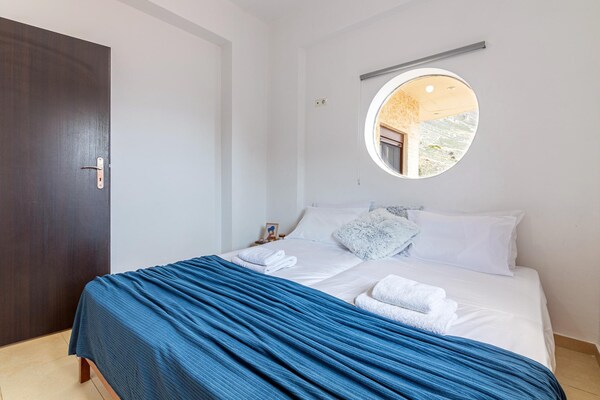 Foto van Villa met zeezicht op Kreta voor 6 personen - Vakantiehuis in Tris Ekklisies - BedRoom
